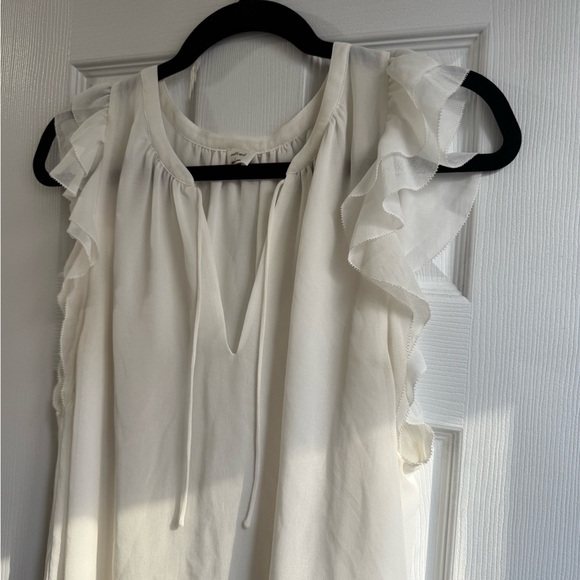 WHITE ARITZIA BLOUSE - Picture 2 of 5